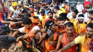 बिहार के बाबा सिद्धनाथ मंदिर में भगदड़ के चलते 7 कावड़ियों की मौत!