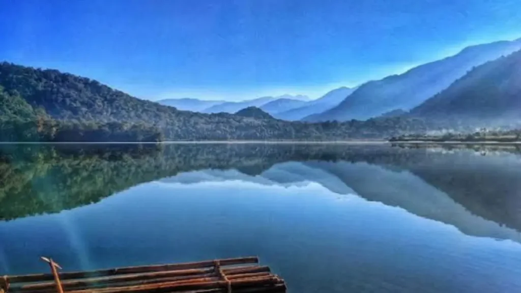 Glaw lake Ramsar Site